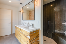 Load image into Gallery viewer, Air BnB