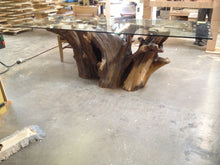 Load image into Gallery viewer, Crux Table